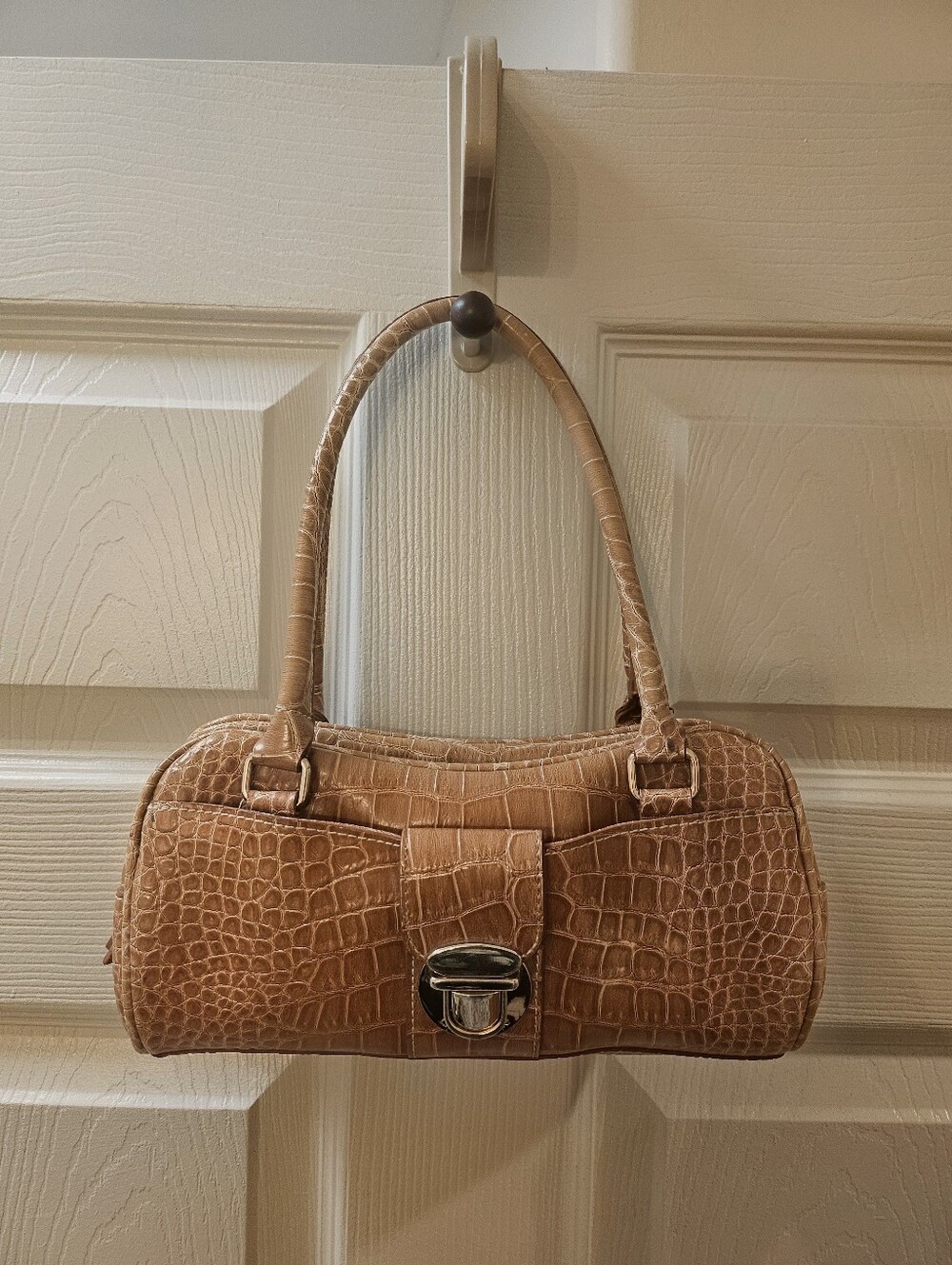 Vintage Liz Claiborne Croc-Embossed Barrel Shoulder Bag